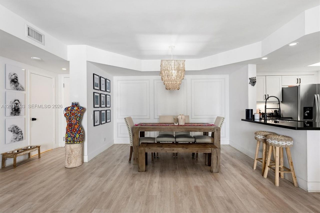 701 Brickell Key Blvd , Unit 1106, Miami, FL 33131 Photo