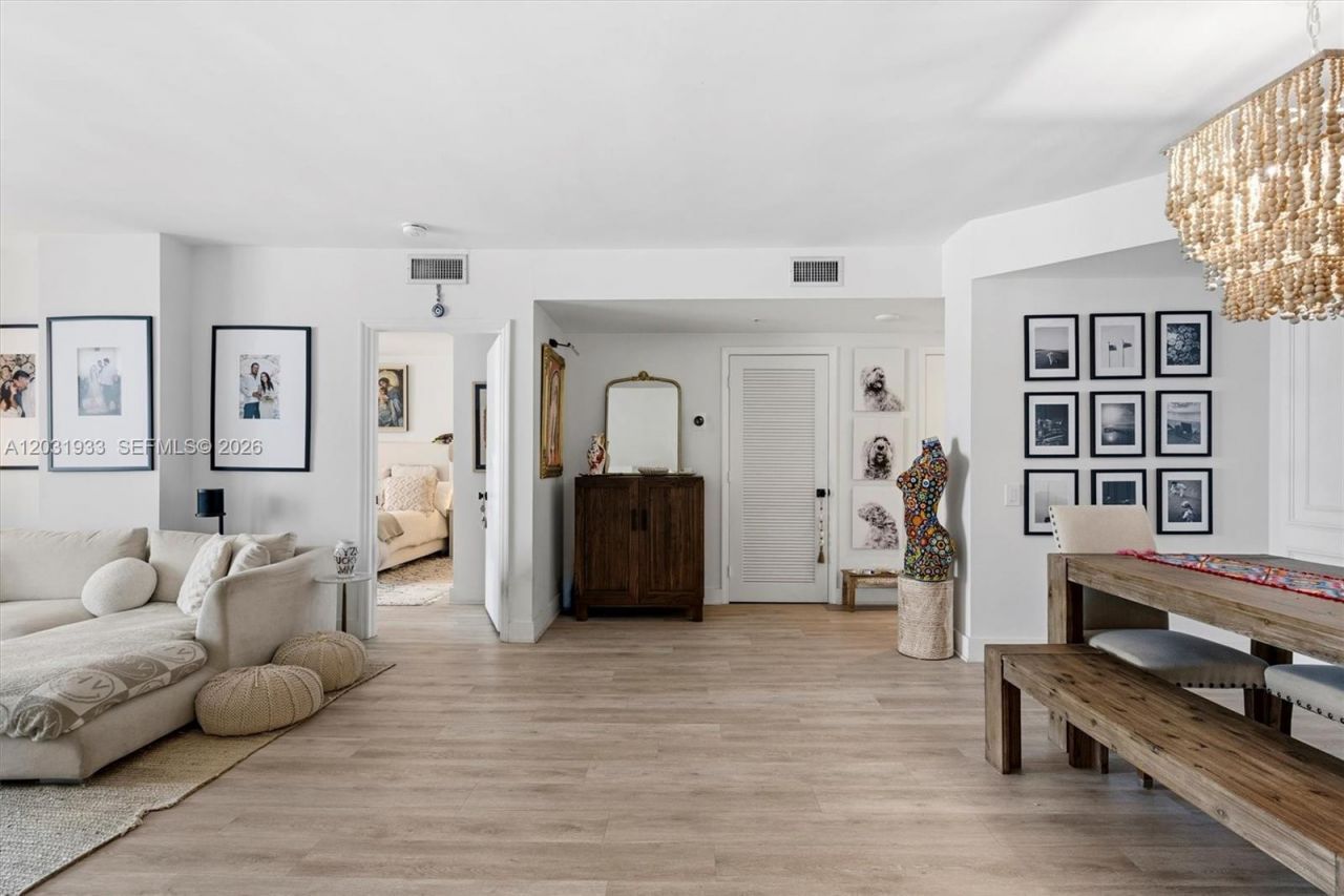 701 Brickell Key Blvd , Unit 1106, Miami, FL 33131 Photo