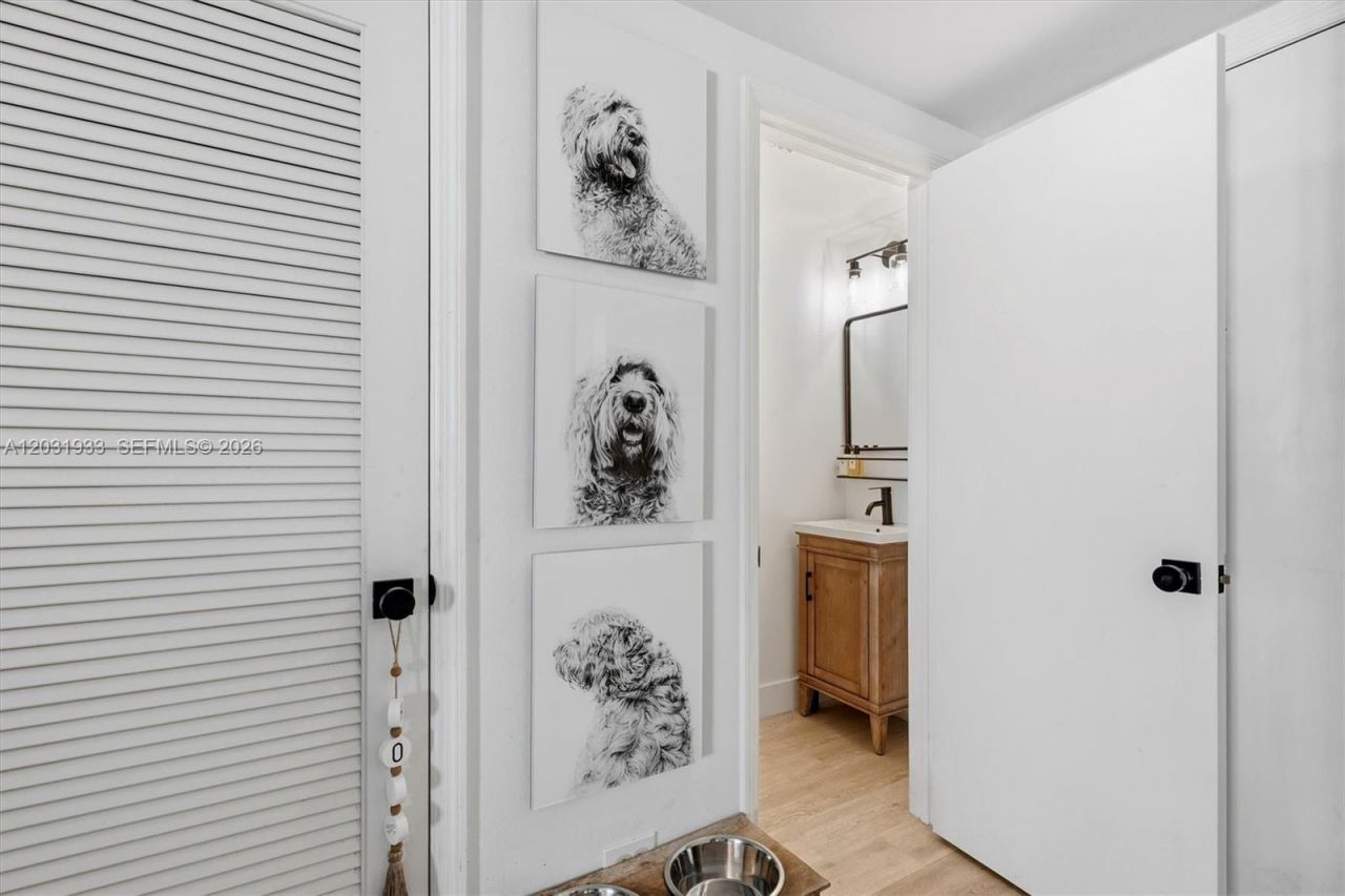 701 Brickell Key Blvd , Unit 1106, Miami, FL 33131 Photo