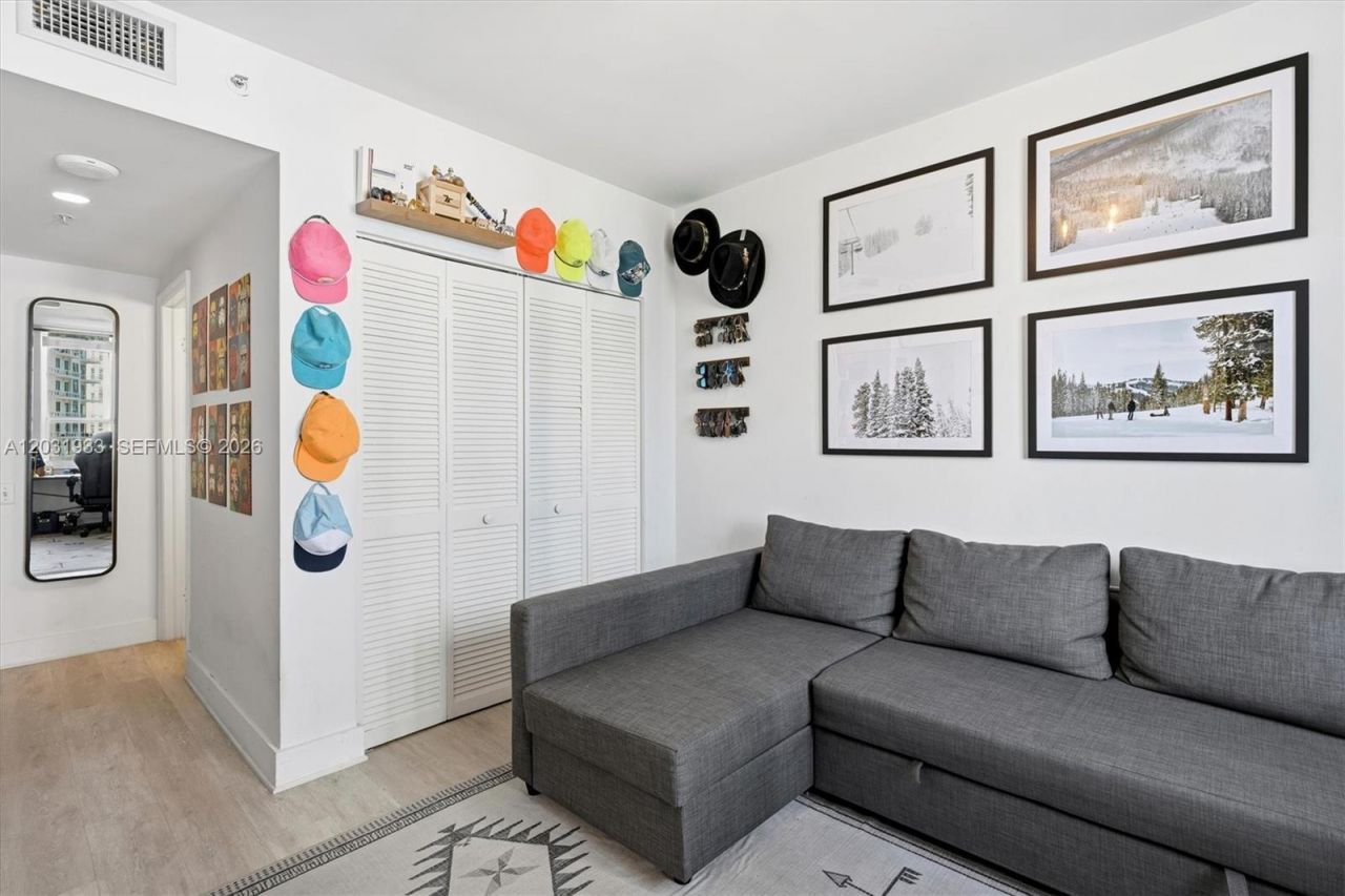 701 Brickell Key Blvd , Unit 1106, Miami, FL 33131 Photo