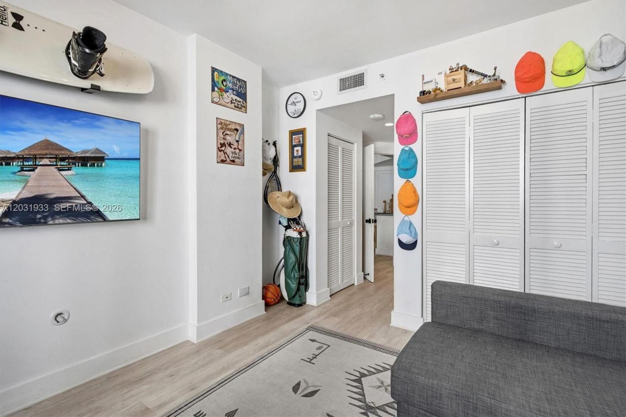 701 Brickell Key Blvd , Unit 1106, Miami, FL 33131 Photo