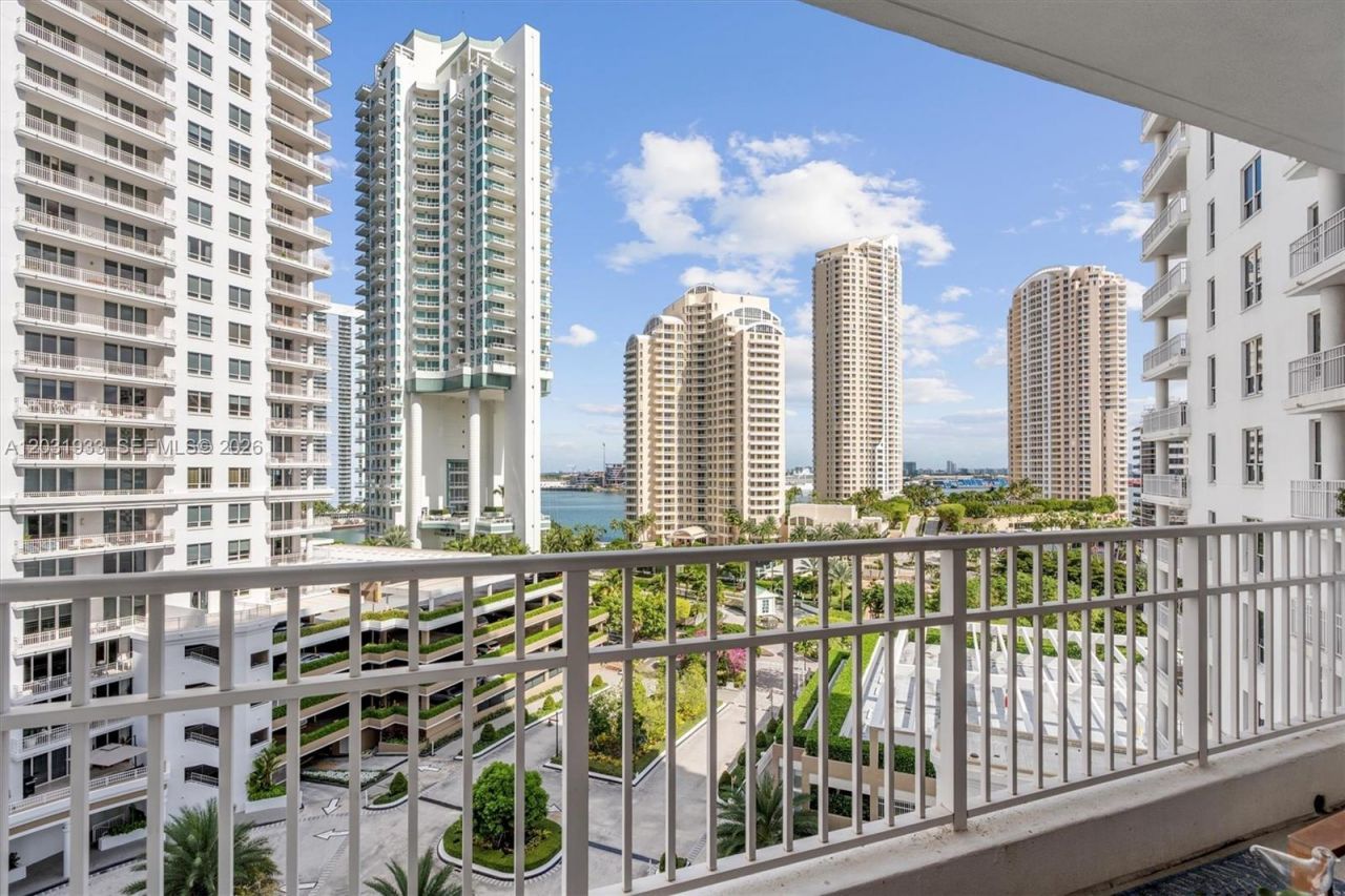 701 Brickell Key Blvd , Unit 1106, Miami, FL 33131 Photo