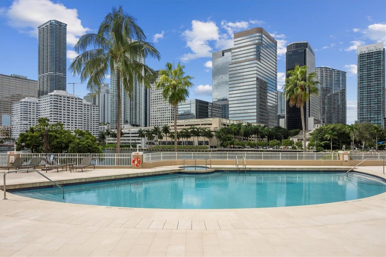 701 Brickell Key Blvd , Unit 1106, Miami, FL 33131 Photo