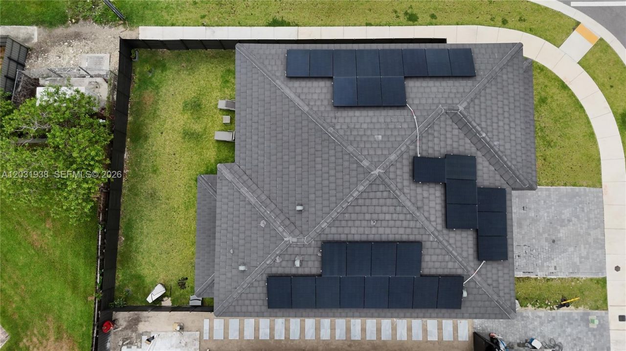 14405 SW 13th Ter , Miami, FL 33184 Photo