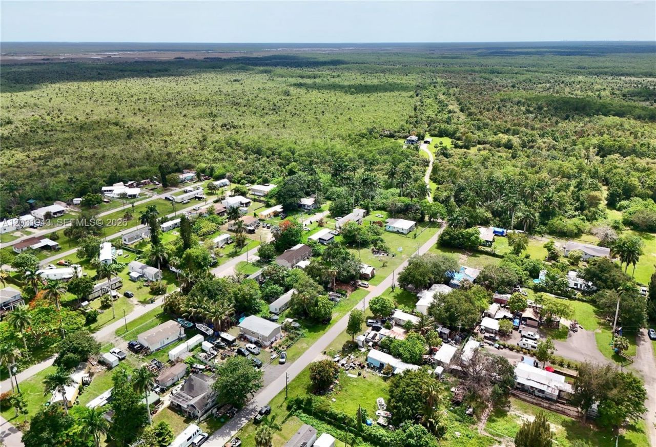 238 Old Train Ln , Copeland, FL 34137 Photo
