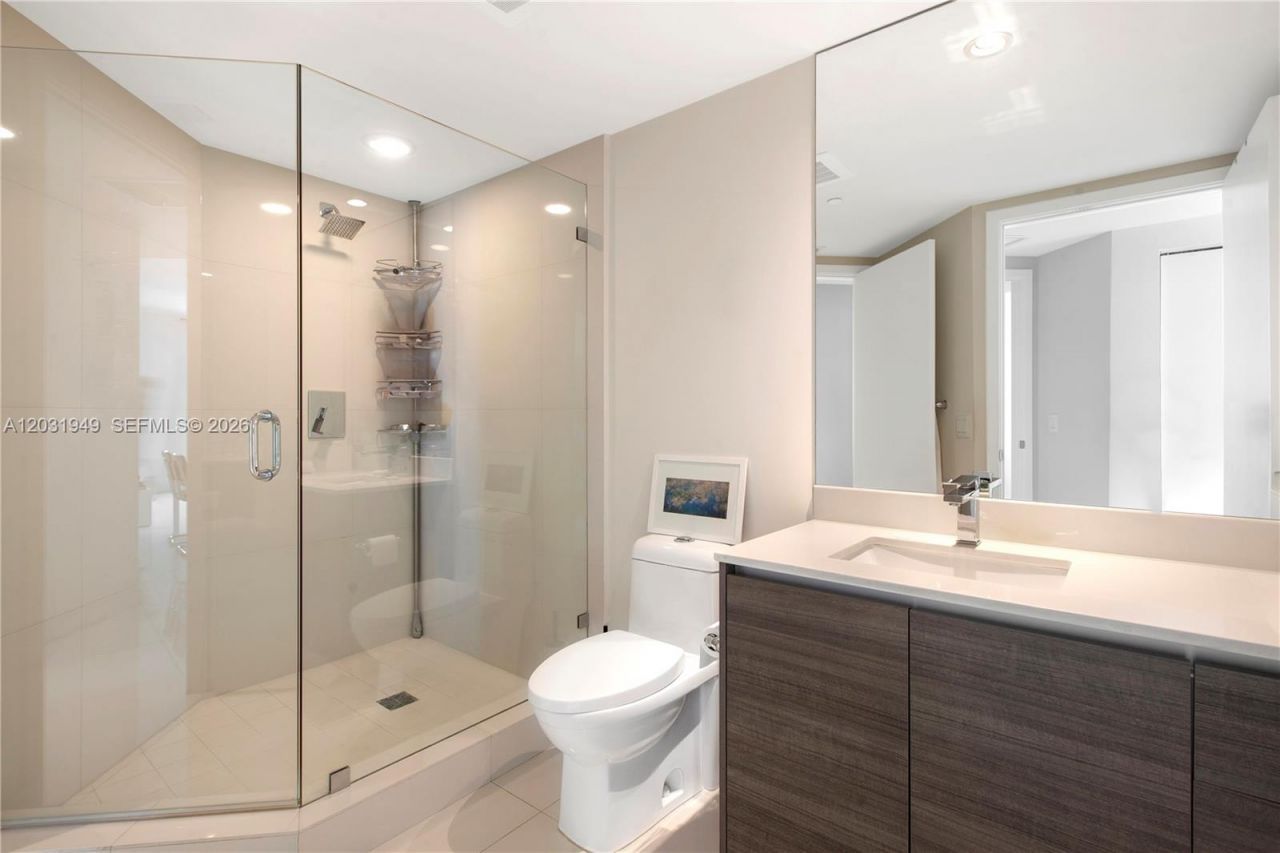 1100 S Miami Ave , Unit 3810, Miami, FL 33130 Photo