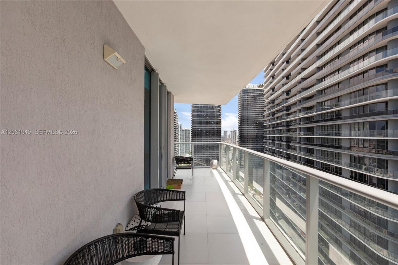 1100 S Miami Ave , Unit 3810, Miami, FL 33130 Photo