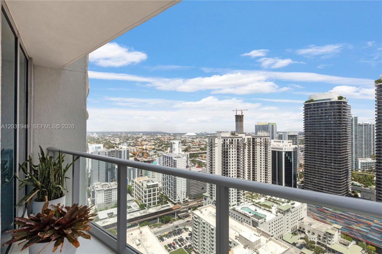 1100 S Miami Ave , Unit 3810, Miami, FL 33130 Photo