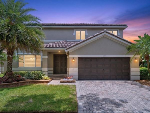 830 Hawthorn Ter, Weston, FL 33327