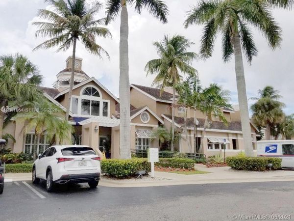 15610 SW 105th Ln, Unit 606, Miami, FL 33196