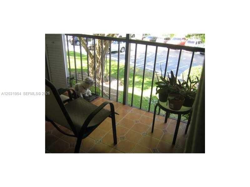 15610 SW 105th Ln, Unit 606, Miami, FL 33196 Photo