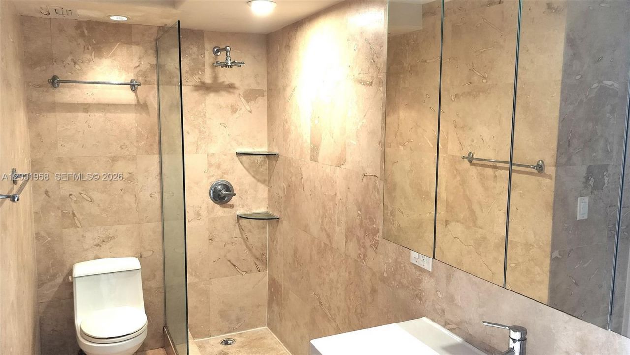 2020 NE 135th St , Unit 506, North Miami, FL 33181 Photo