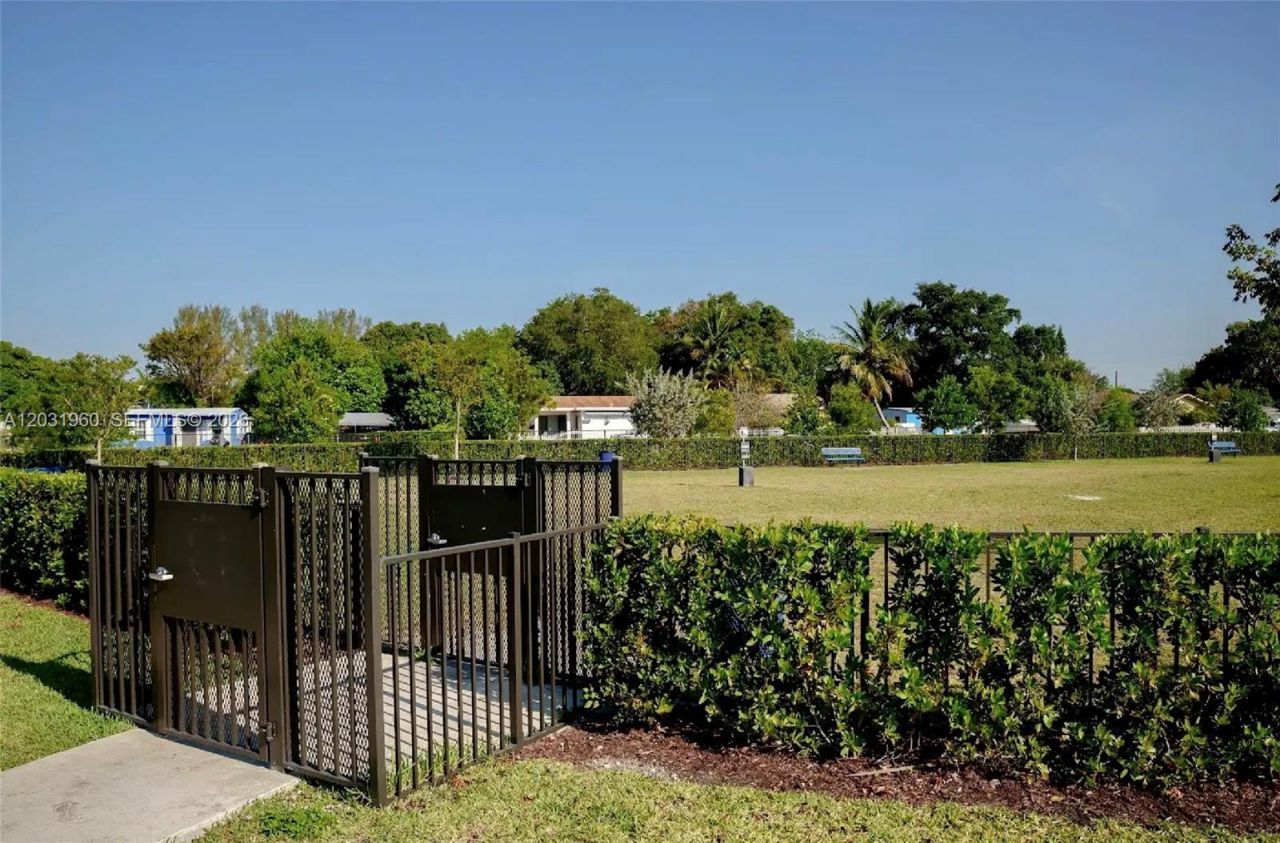 12688 NW 23rd Pl , Unit 12688, Miami Shores, FL 33167 Photo