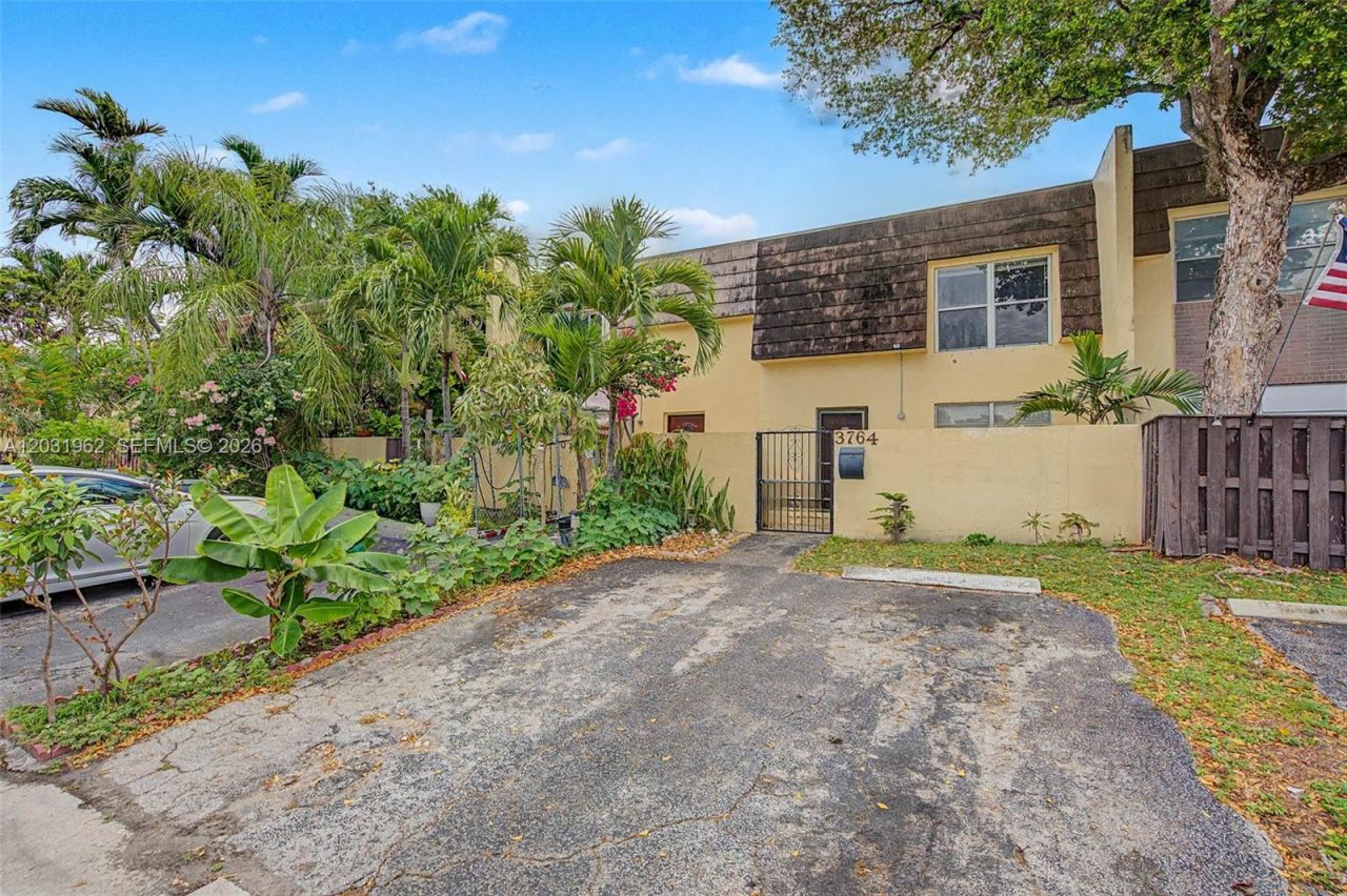 3764 SW 60th Ter, Unit 15, Davie, FL 33314 Photo
