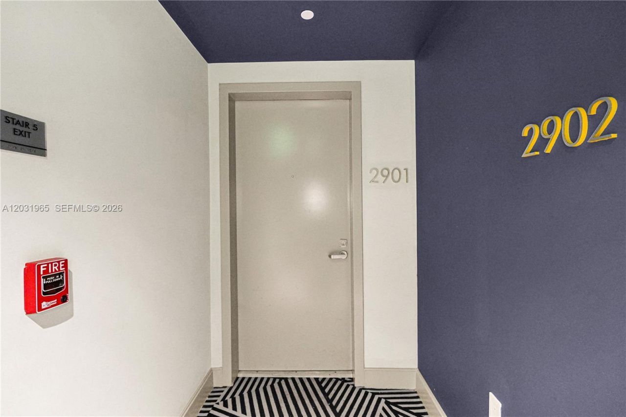 45 SW 9th St , Unit 2901, Miami, FL 33130 Photo