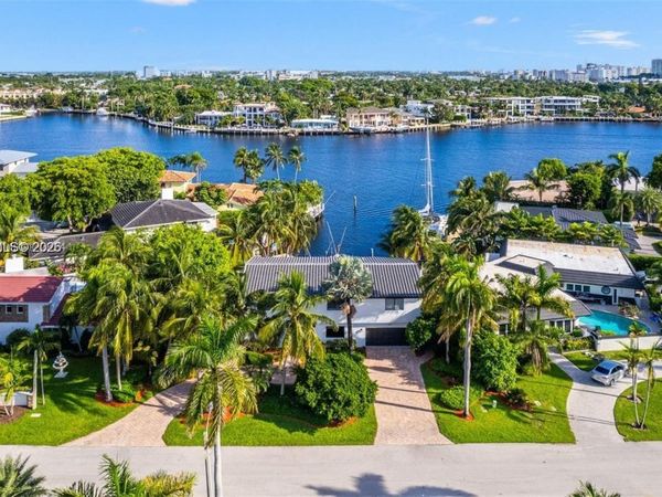 2445 SE 8th St , Pompano Beach, FL 33062