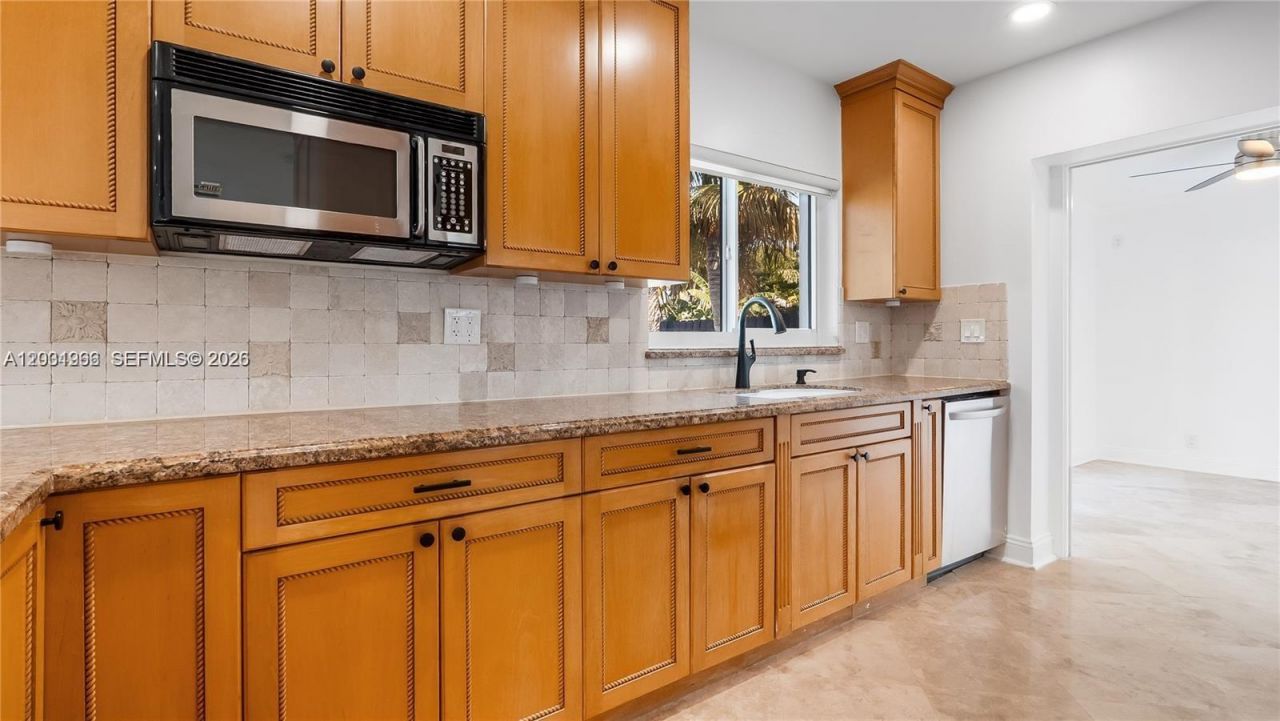 2445 SE 8th St , Pompano Beach, FL 33062 Photo