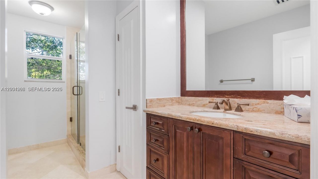2445 SE 8th St , Pompano Beach, FL 33062 Photo