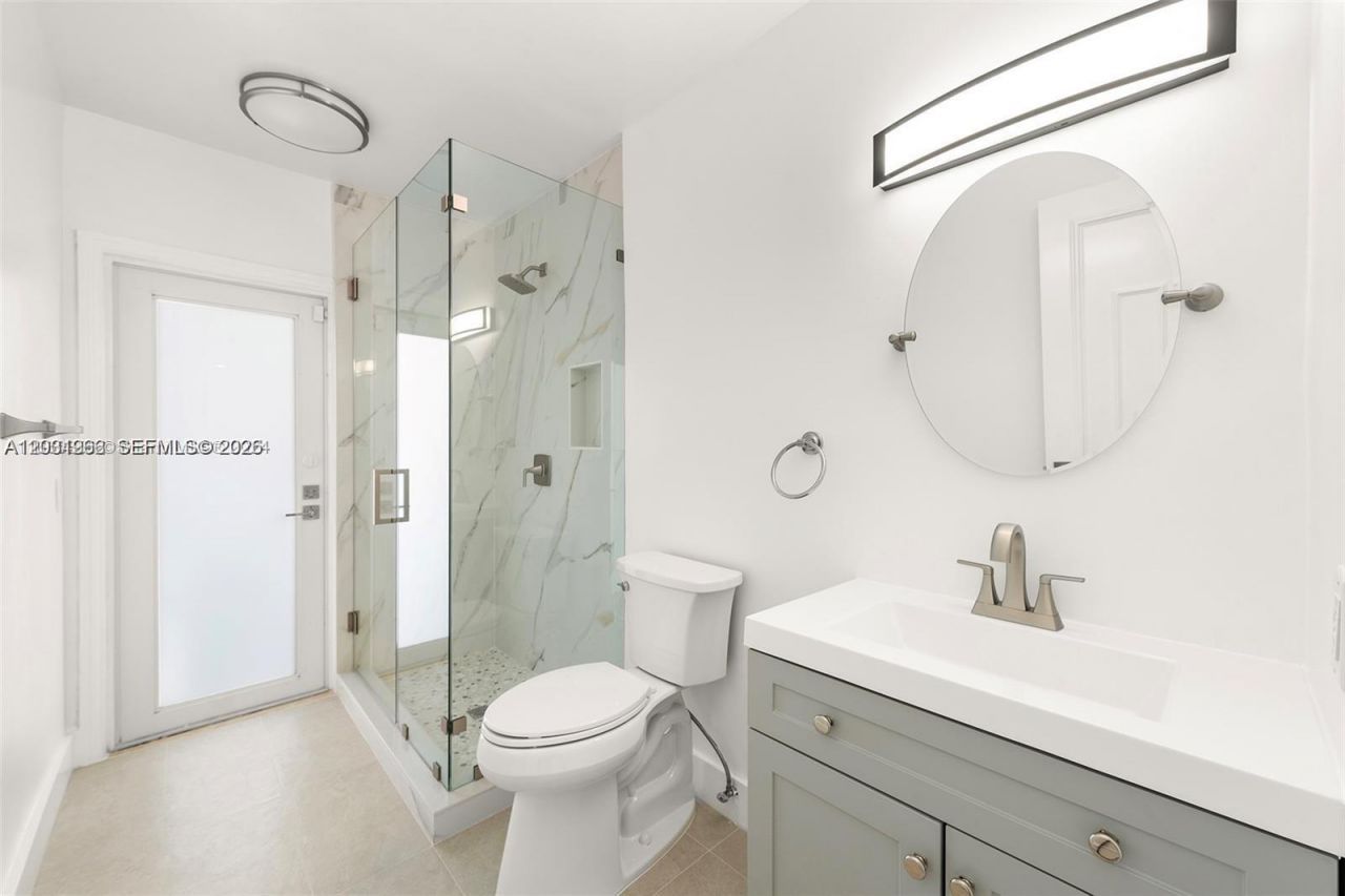 2445 SE 8th St , Pompano Beach, FL 33062 Photo