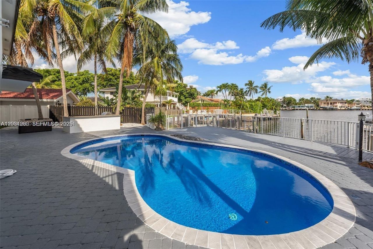 2445 SE 8th St , Pompano Beach, FL 33062 Photo