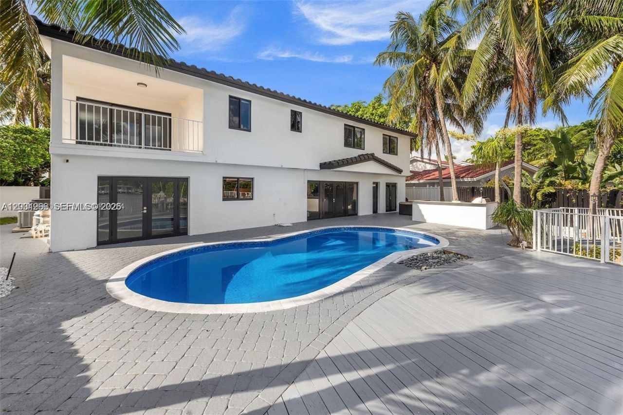 2445 SE 8th St , Pompano Beach, FL 33062 Photo