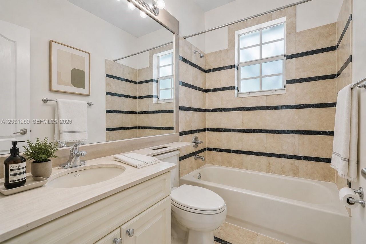 3229 Virginia St , Unit 3229, Miami, FL 33133 Photo