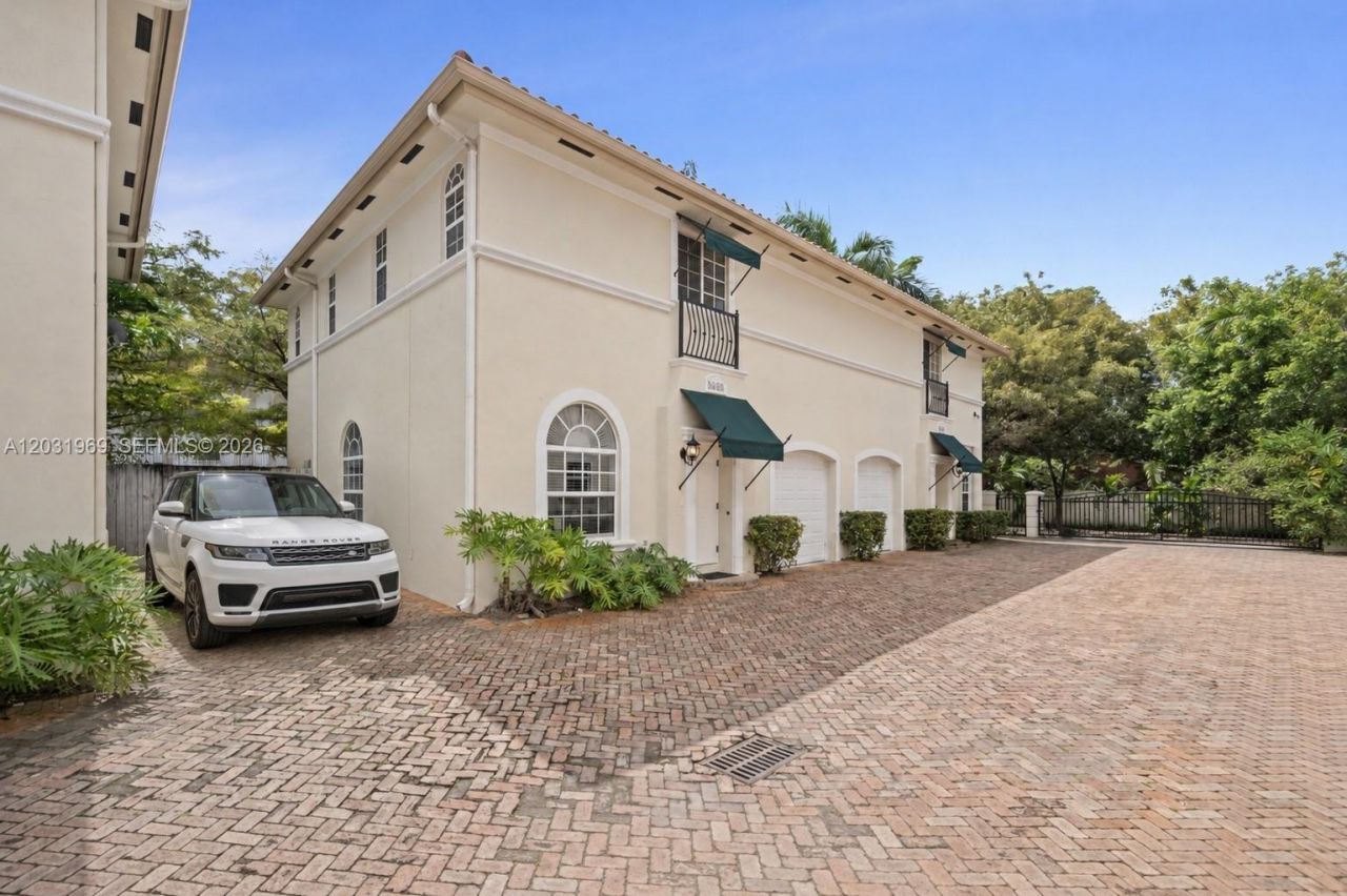 3229 Virginia St , Unit 3229, Miami, FL 33133 Photo