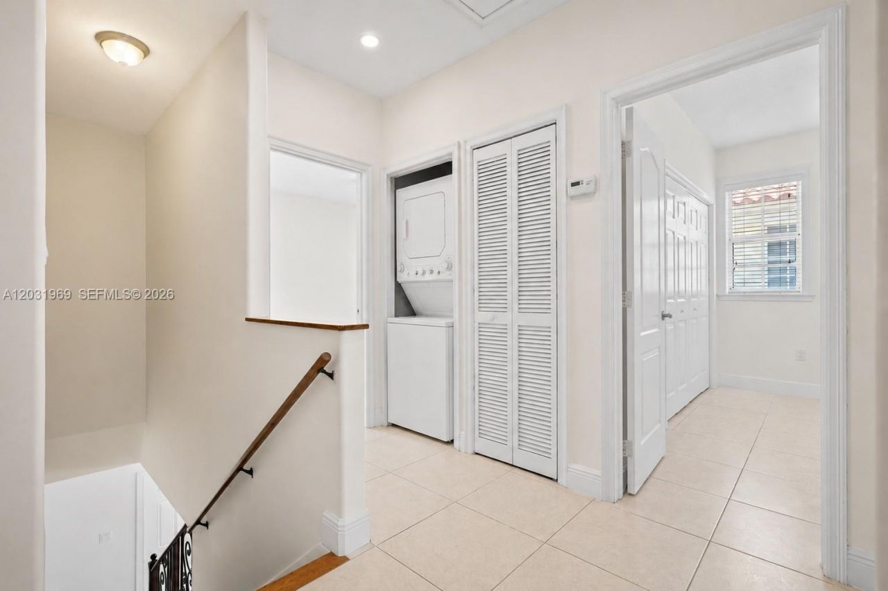 3229 Virginia St , Unit 3229, Miami, FL 33133 Photo