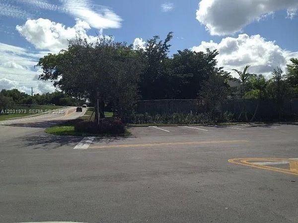 160 Sw Ave , Weston, FL 33326