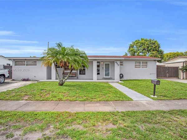 855 W 70th Pl , Hialeah, FL 33014