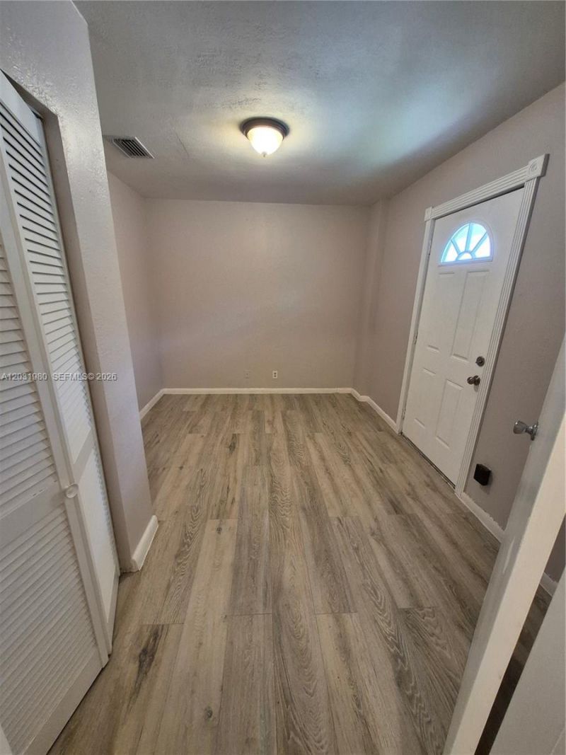5653 Coconut Rd , Palm Beach, FL 33413 Photo