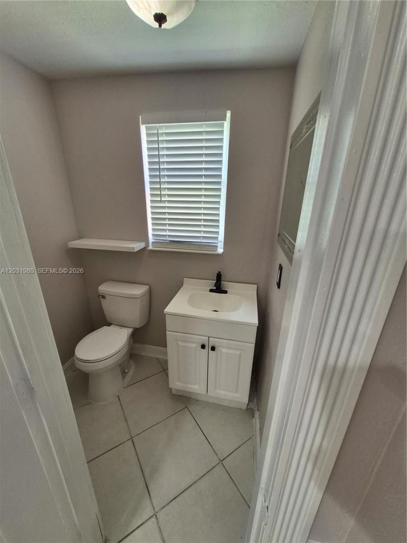 5653 Coconut Rd , Palm Beach, FL 33413 Photo
