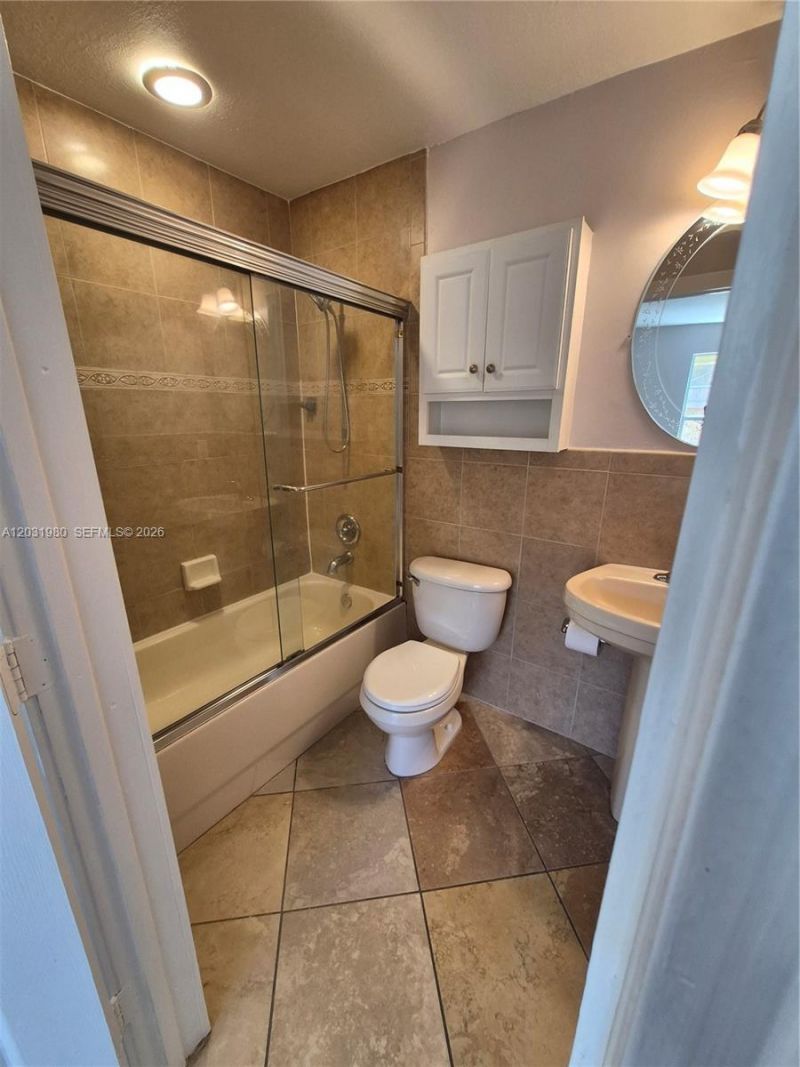 5653 Coconut Rd , Palm Beach, FL 33413 Photo