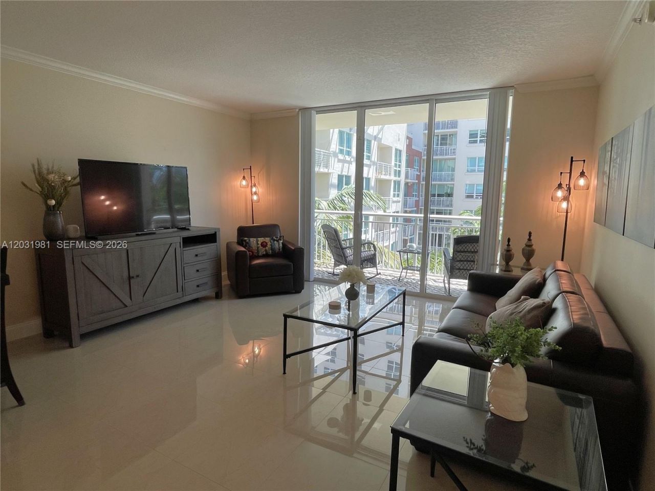 2000 N Bayshore Dr, Unit 525, Miami, FL 33137 Photo