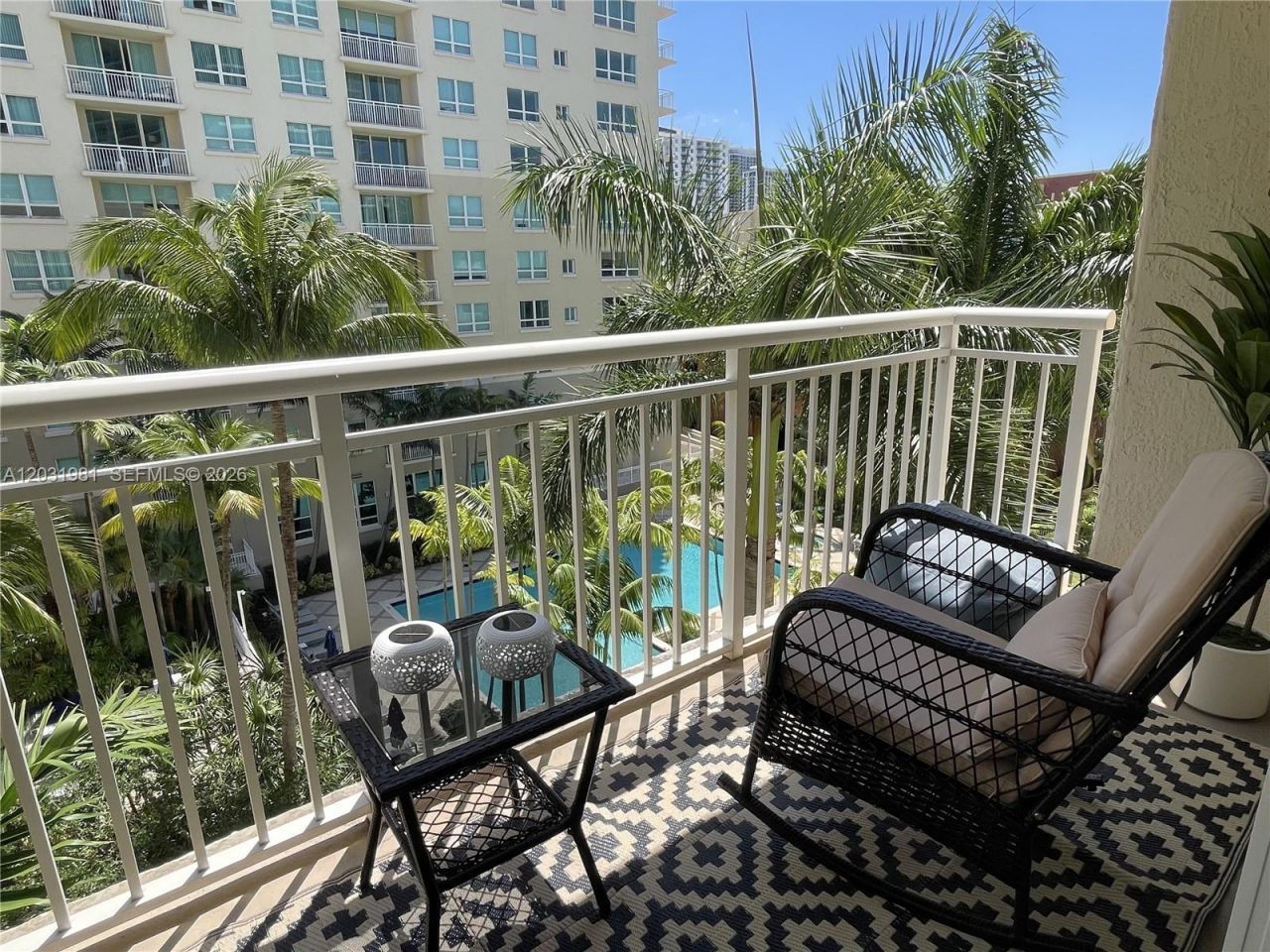 2000 N Bayshore Dr, Unit 525, Miami, FL 33137 Photo