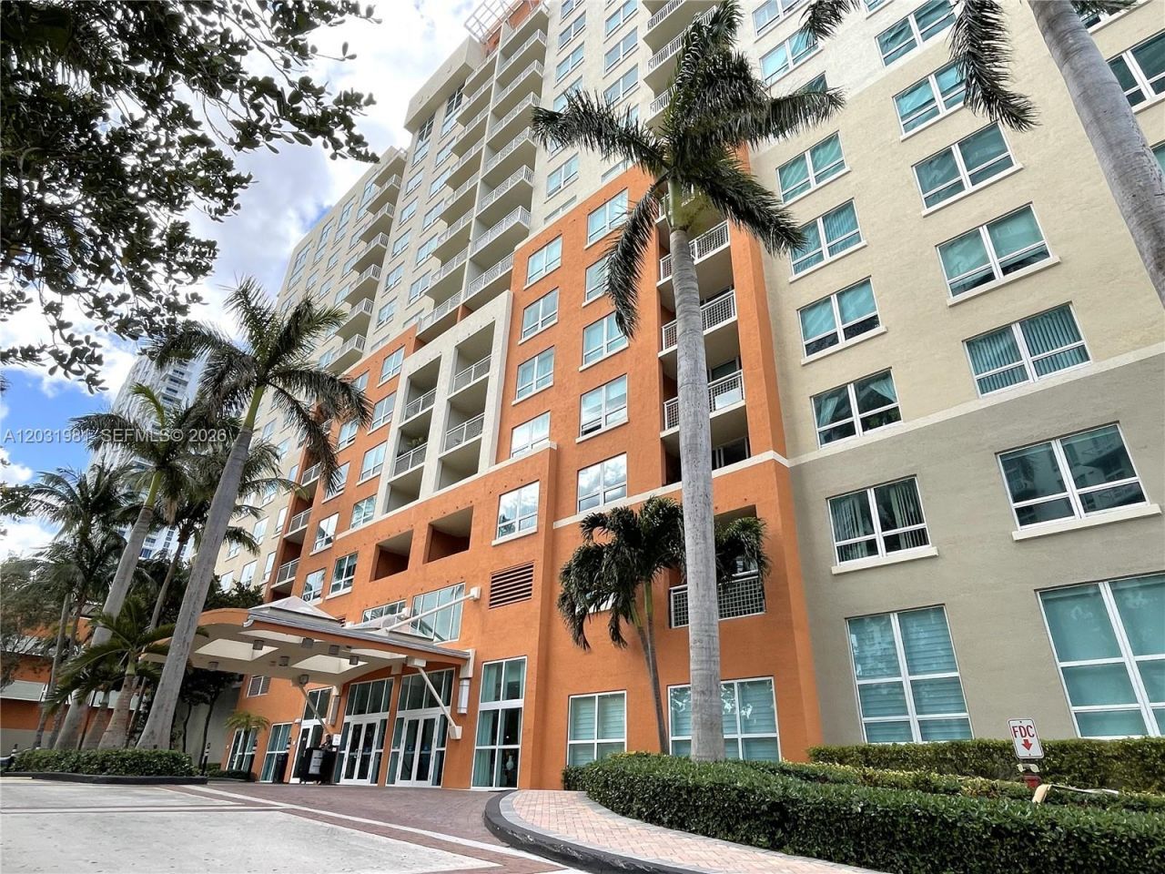 2000 N Bayshore Dr, Unit 525, Miami, FL 33137 Photo