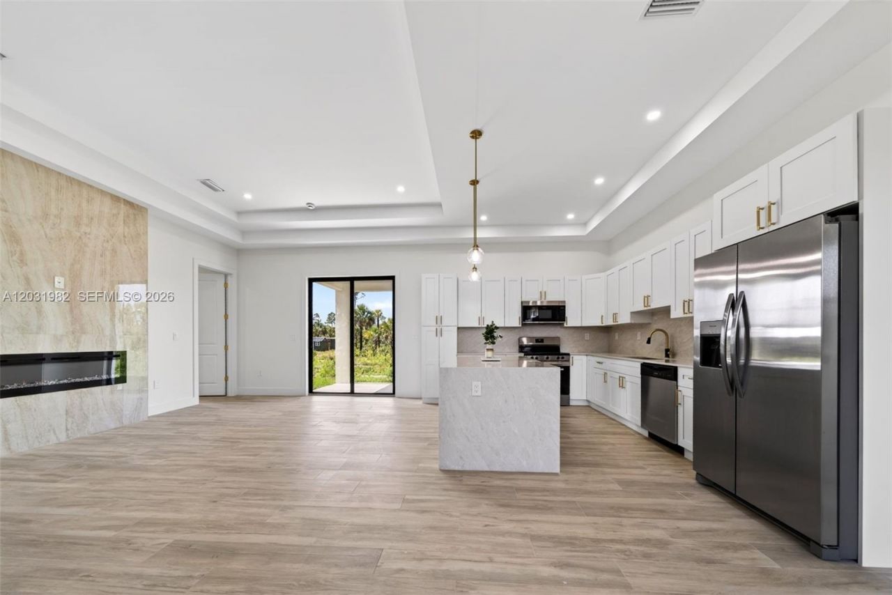 2622 22 Avenue Se, Naples, FL 34117 Photo