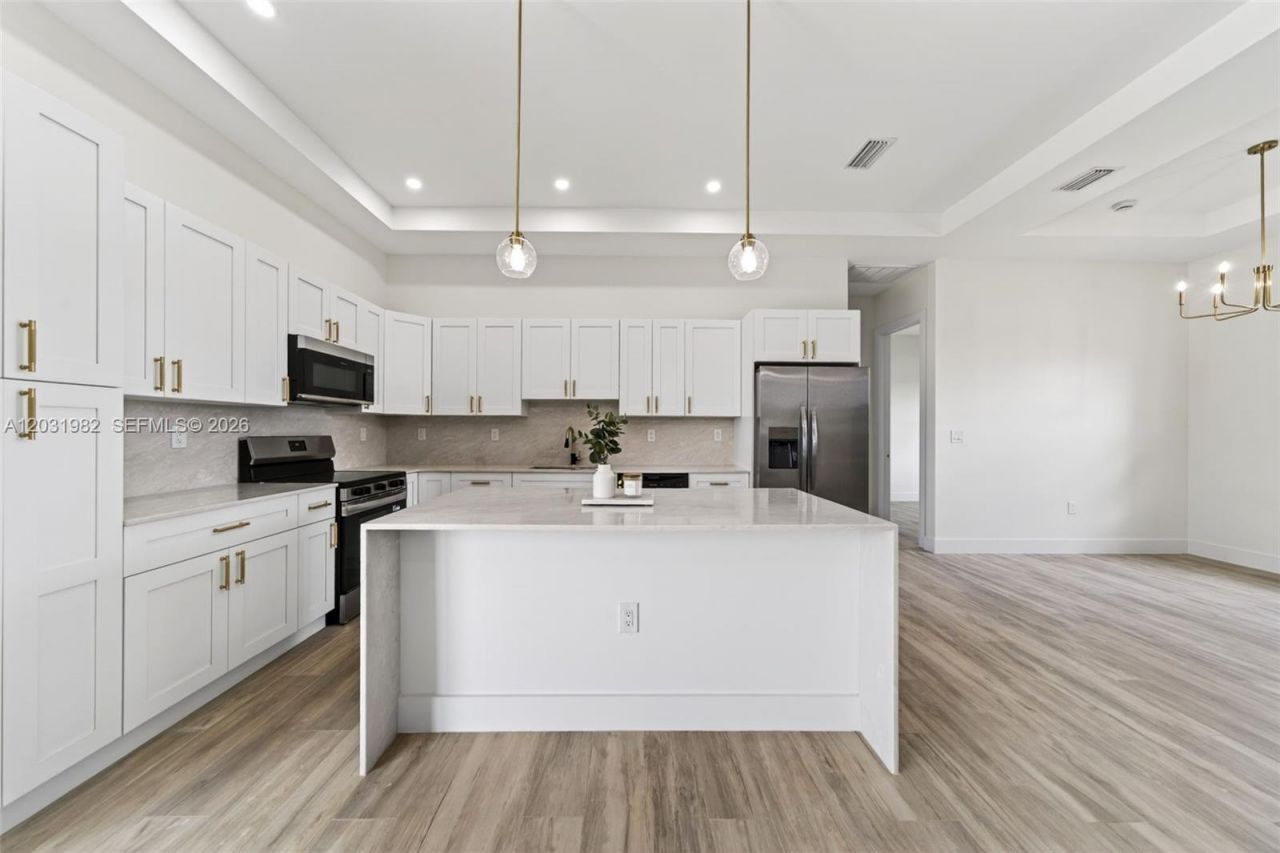 2622 22 Avenue Se, Naples, FL 34117 Photo