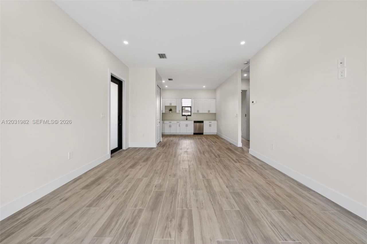 2622 22 Avenue Se, Naples, FL 34117 Photo