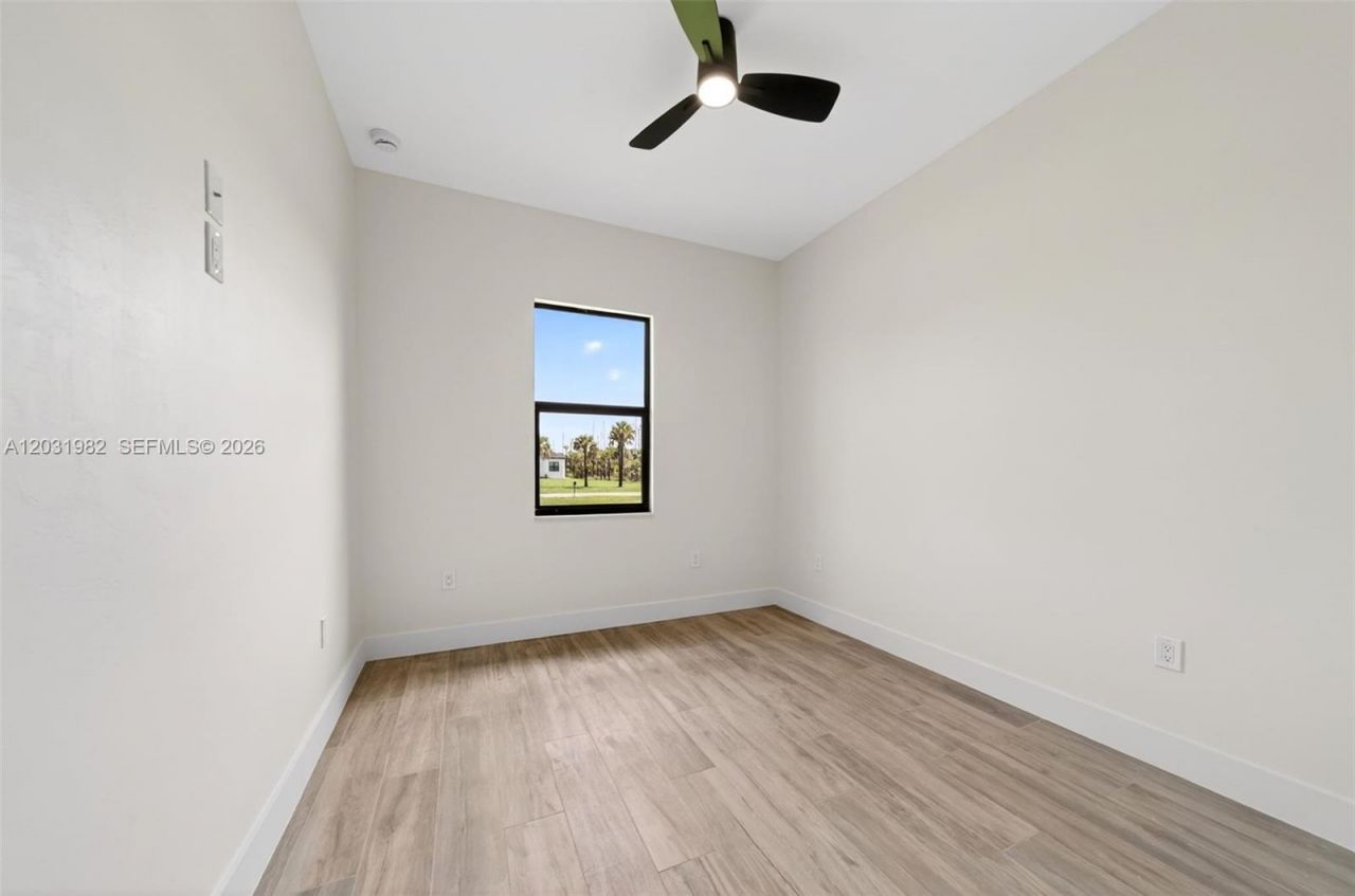 2622 22 Avenue Se, Naples, FL 34117 Photo