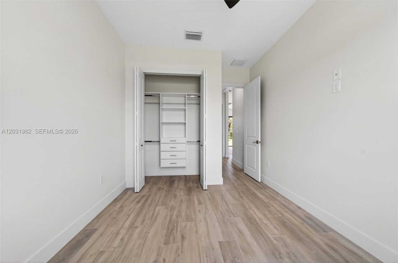 2622 22 Avenue Se, Naples, FL 34117 Photo