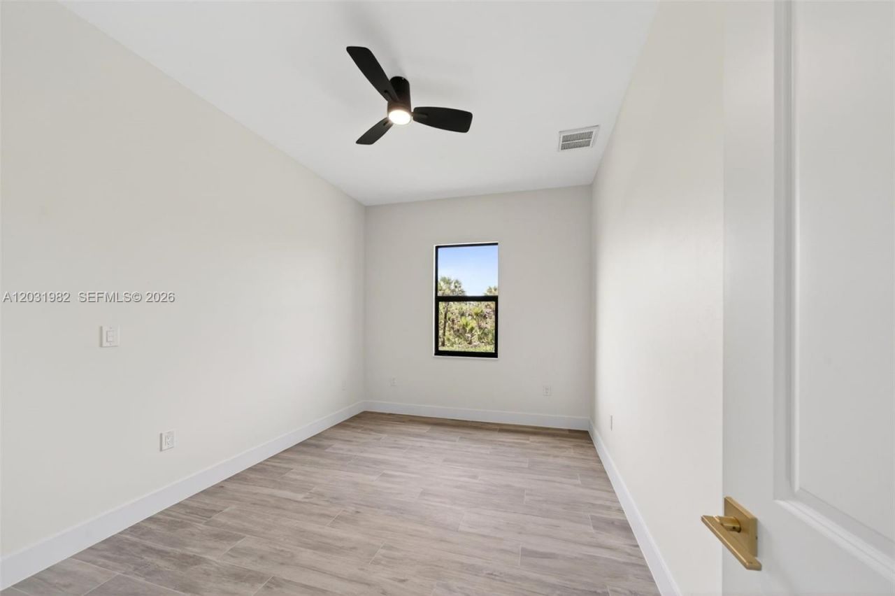 2622 22 Avenue Se, Naples, FL 34117 Photo