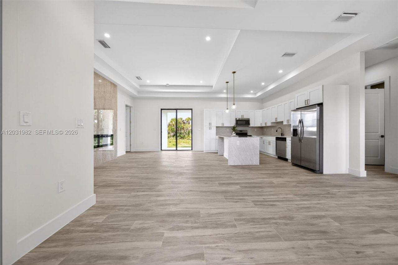 2622 22 Avenue Se, Naples, FL 34117 Photo