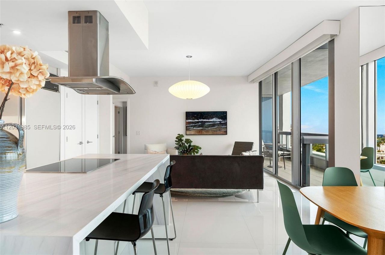 6899 Collins Ave , Unit 1903, Miami Beach, FL 33141 Photo
