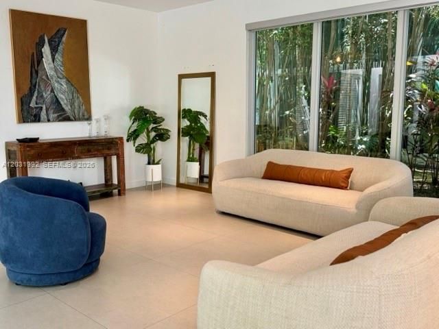 6340 SW 80th St , Miami, FL 33143 Photo