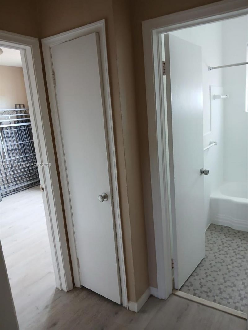 1400 NE 148th St , Unit 2, Miami, FL 33161 Photo