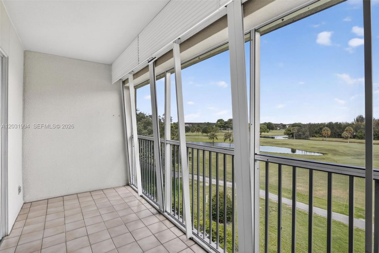 1200 SW 125th Ave , Unit 410L, Pembroke Pines, FL 33027 Photo