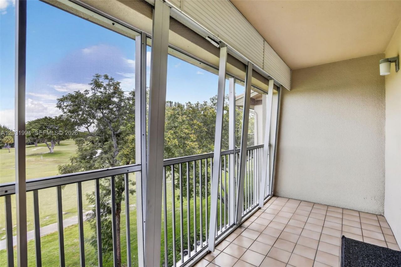 1200 SW 125th Ave , Unit 410L, Pembroke Pines, FL 33027 Photo