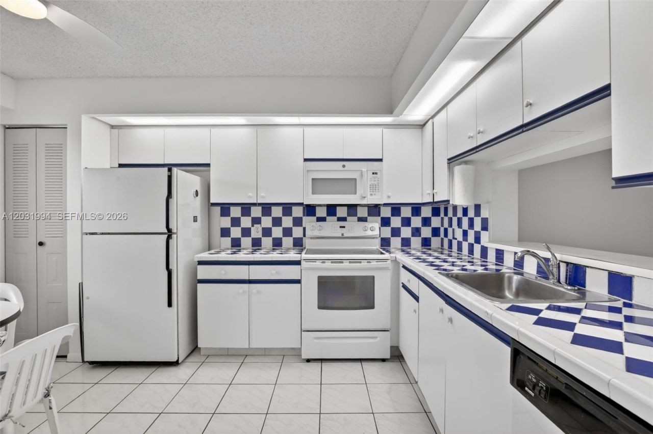 1200 SW 125th Ave , Unit 410L, Pembroke Pines, FL 33027 Photo