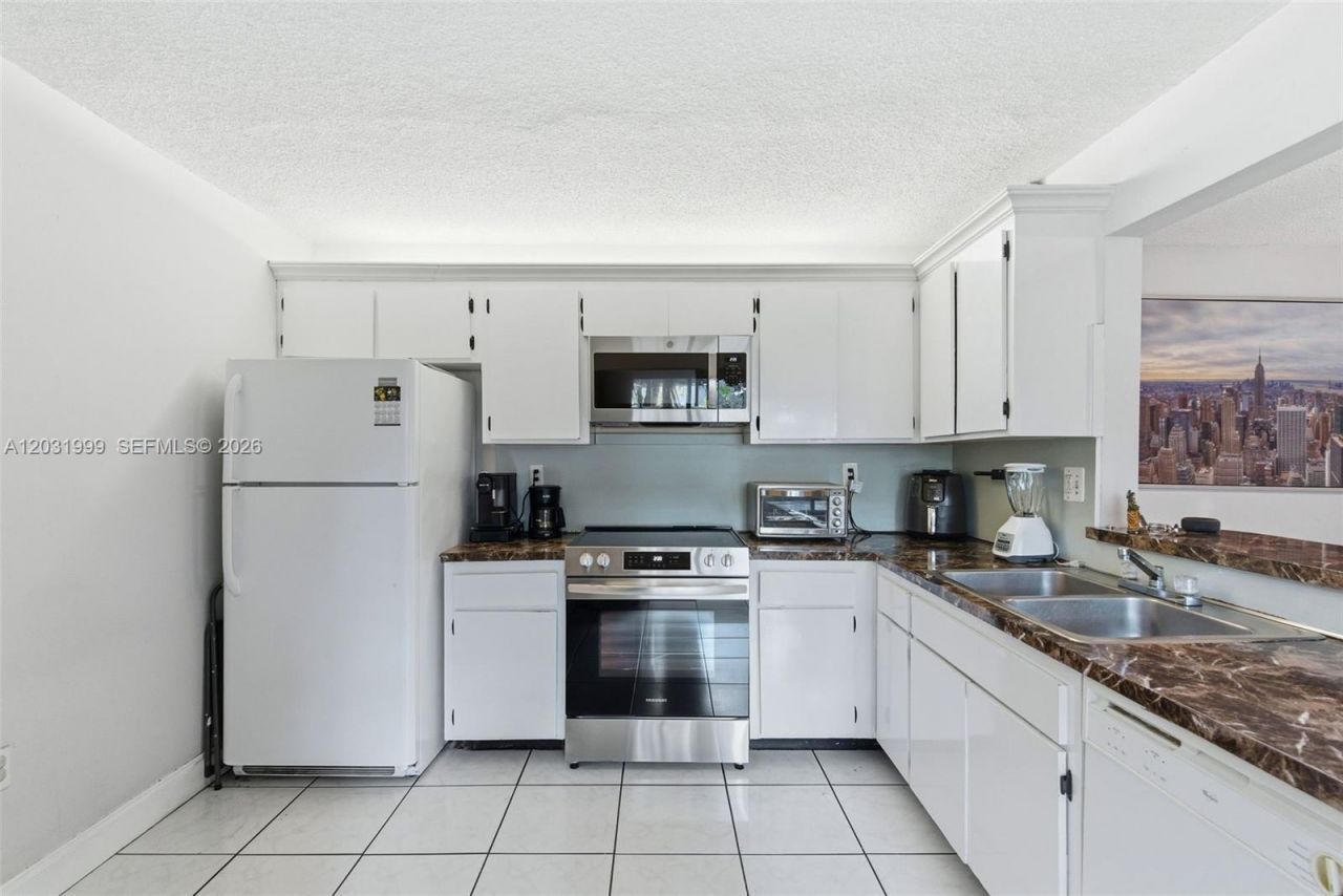 4726 SW 67th Ave , Unit F6, Miami, FL 33155 Photo